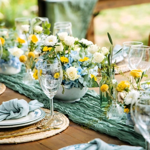 Chemin de table fleuri pour toutes vos occasions et cérémonies
