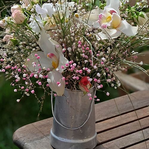 Bouquet de fleurs fraiches champêtres