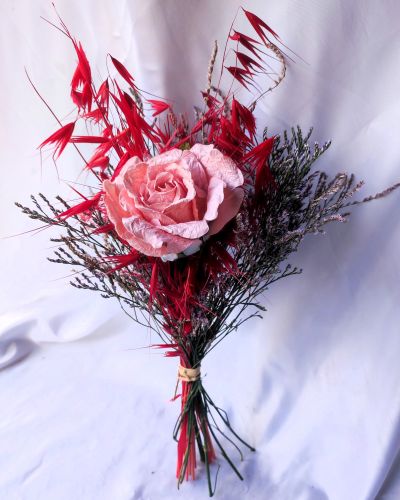 Bouquet de fleurs séchées ton rouge rose