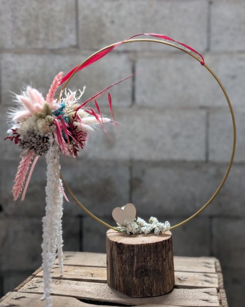 Composition florale sur support en bois