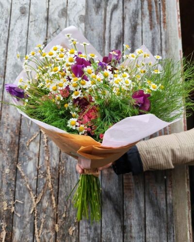 Bouquet de fleurs fraîches rose et blanc, Sonia fleuriste Brindas 69